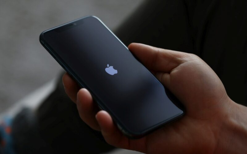 Hacker Runs macOS Apps on iOS Hardware Without Breaking Secure Boot