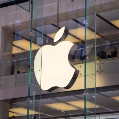 Apple Warns of Privacy Risks as Texas Age Verification Law Takes Effect