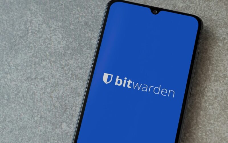 Bitwarden brings passkey login support to Chrome extension