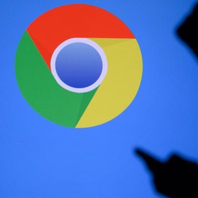 Malicious Chrome extensions with 900,000 users steal AI chats